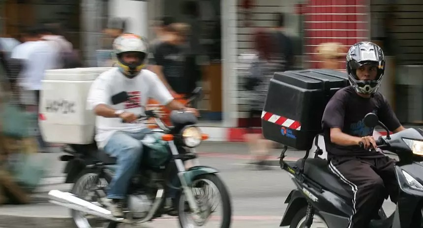 Entregadores: como evitar acidente de moto em época de covid-19